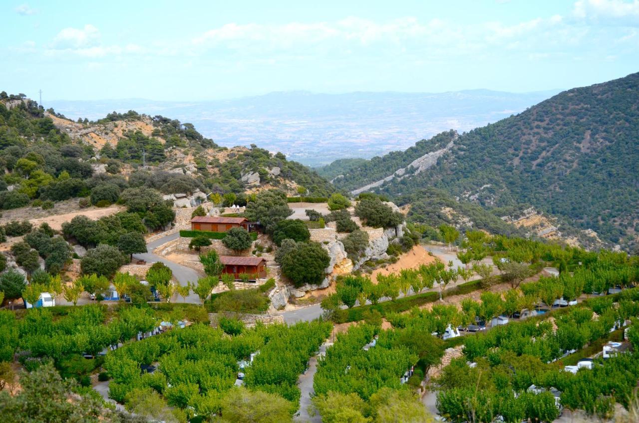 Camping Bungalow Serra De Prades Resort Vilanova de Prades Exterior photo